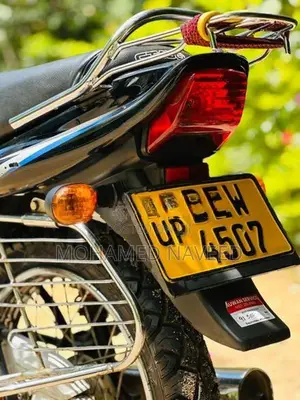 Bajaj CT100 2015