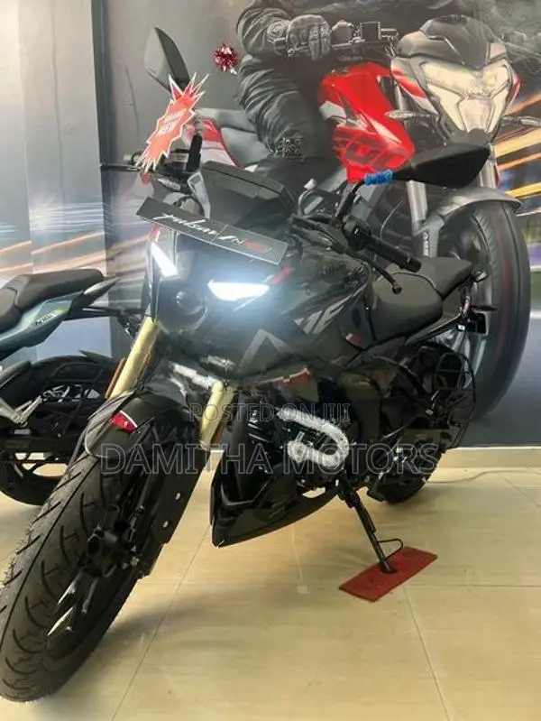 Bajaj Pulsar N160 Premium 2026
