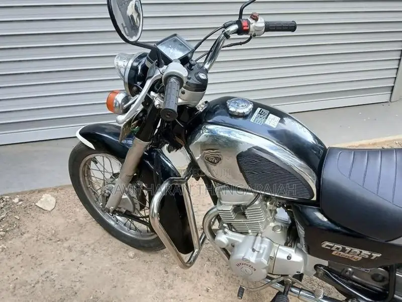 Honda CD 125 On Light 2014