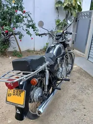 Honda CD 125 On Light 2014