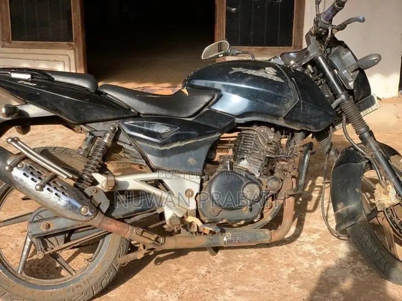 Bajaj Pulsar 180 2010