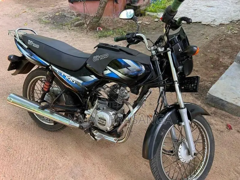 Bajaj CT100 2017