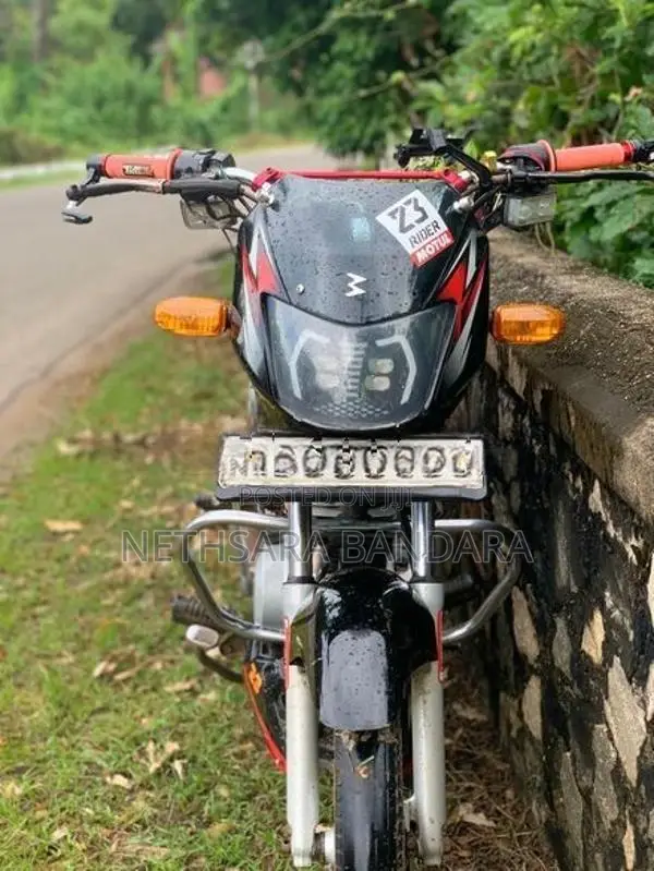 Bajaj CT100 cT 100 2014