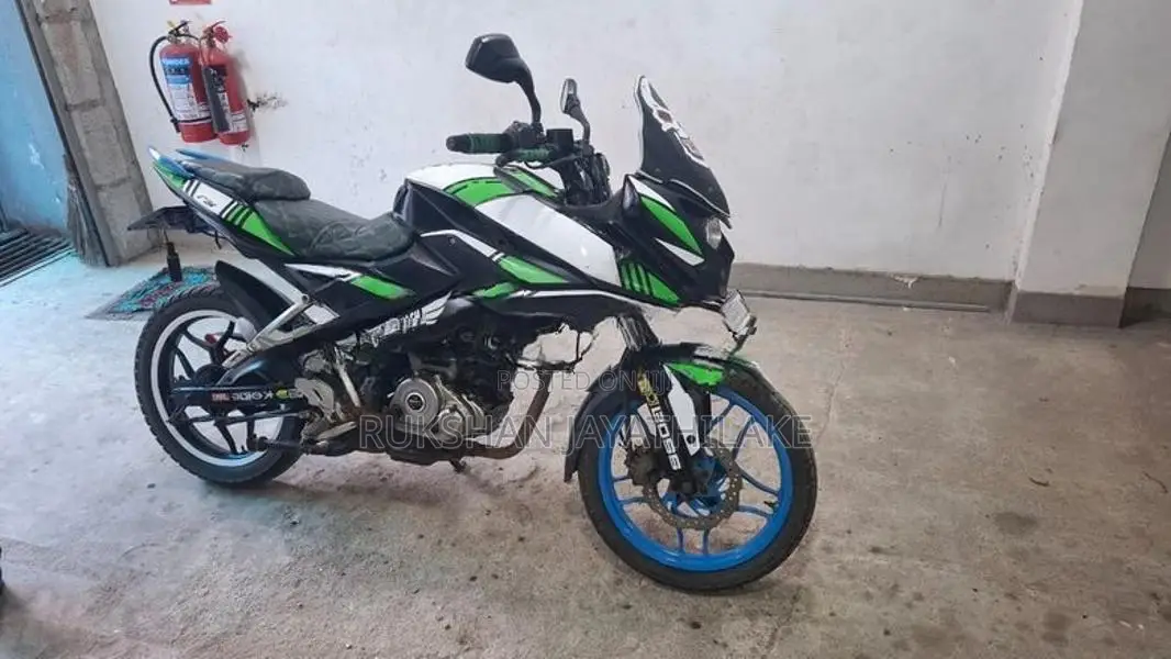 Bajaj Pulsar AS 150 2014