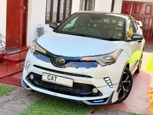 Toyota CHR NGX 50 2017
