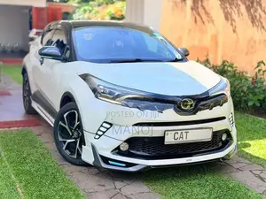 Toyota CHR NGX 50 2017
