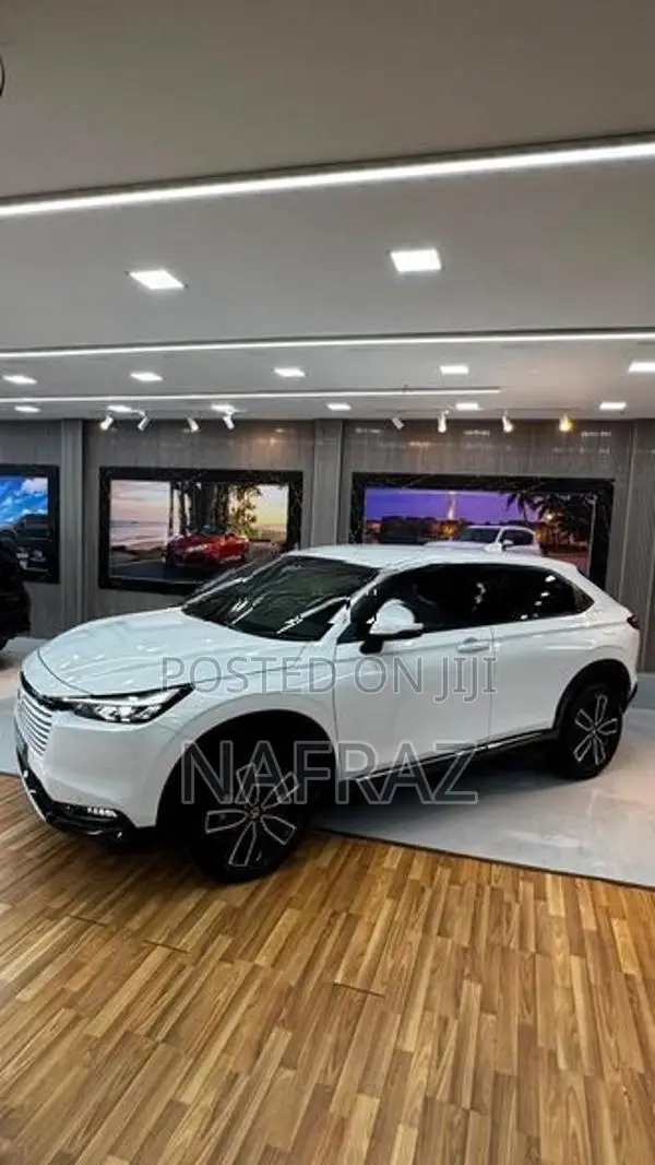 Honda Vezel Premium 2026