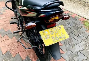 Bajaj Platina 100 ES 2016
