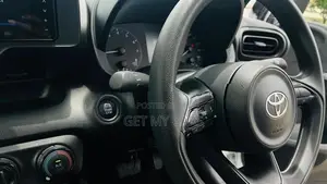 Toyota Yaris X Grade 2024