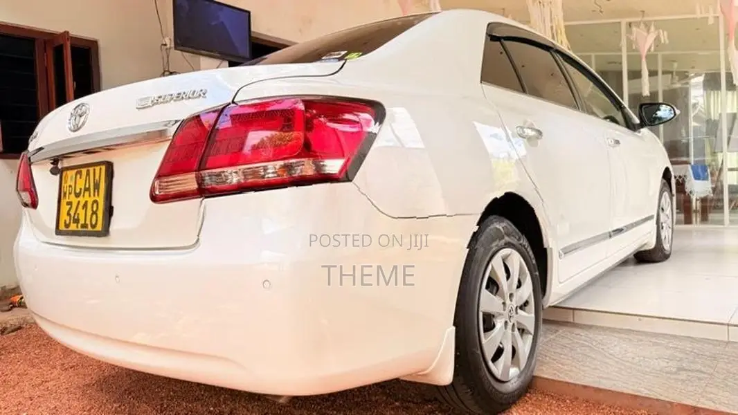 Toyota Premio 2017