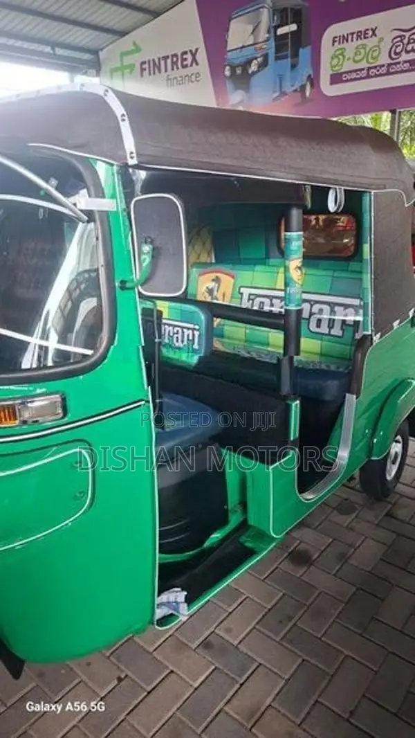 Bajaj RE 4 Stroke 2019