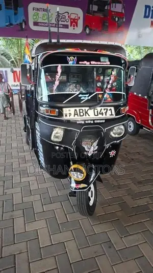 Bajaj RE 4 Stroke 2015