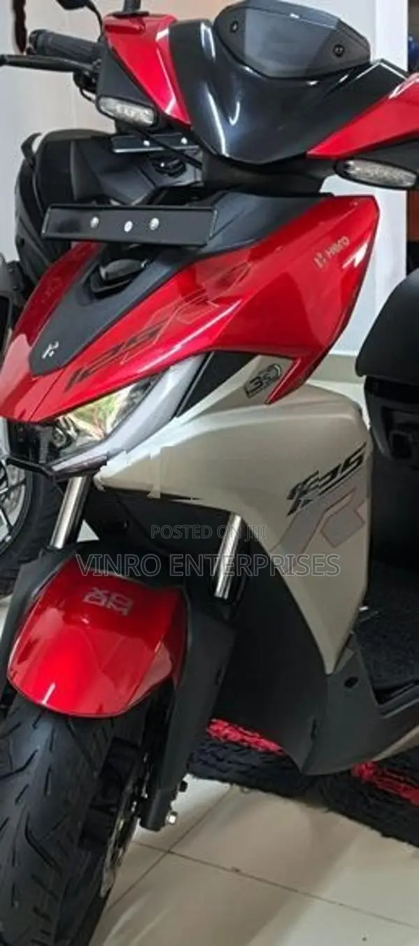 Hero XOOM 125R 2026