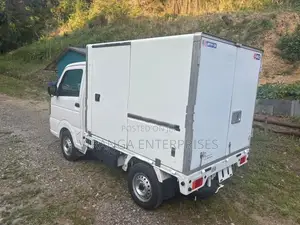 Nissan Clipper Freezer Truck 2025