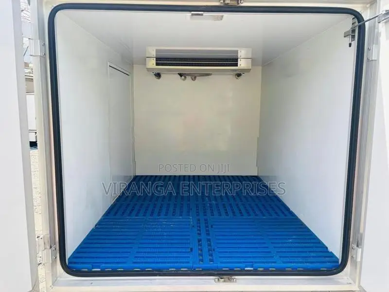 Nissan Clipper Freezer Truck 2025