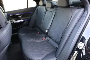 Mercedes Benz E200 2025