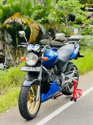 Honda Hornet 2016