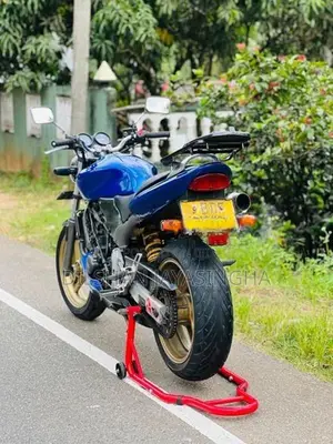 Honda Hornet 2016