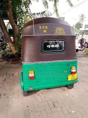 Bajaj RE 2004