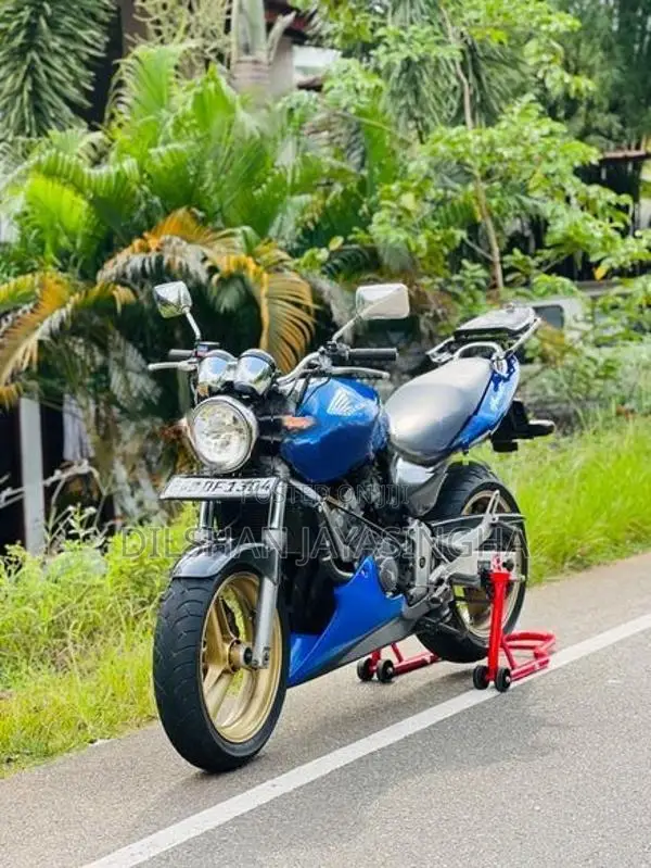 Honda Hornet 2016