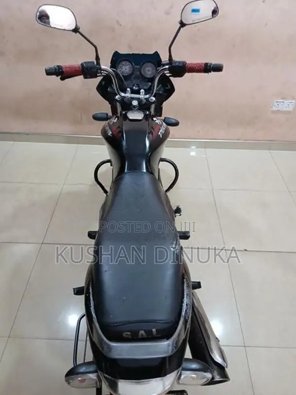 Bajaj Discover 150 2010