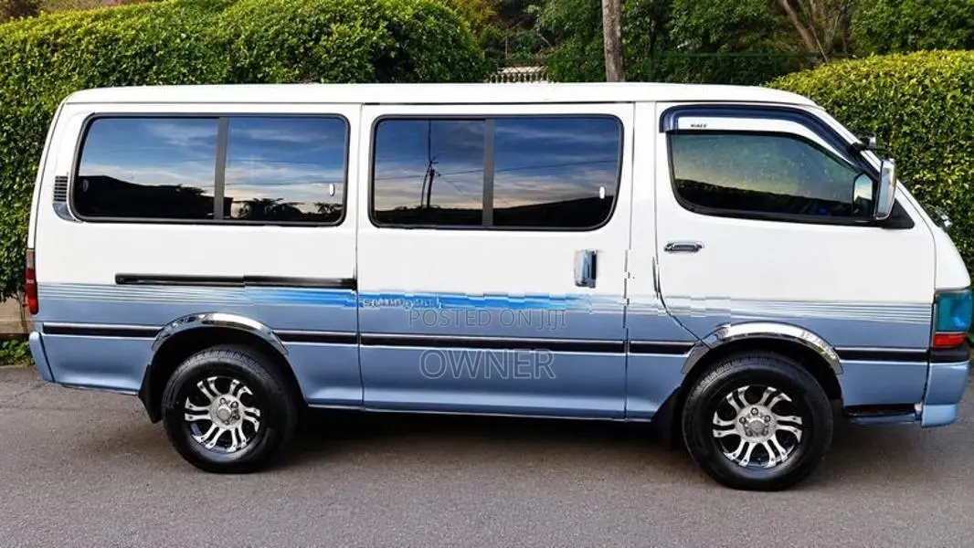Toyota Dolphin LH113 1990