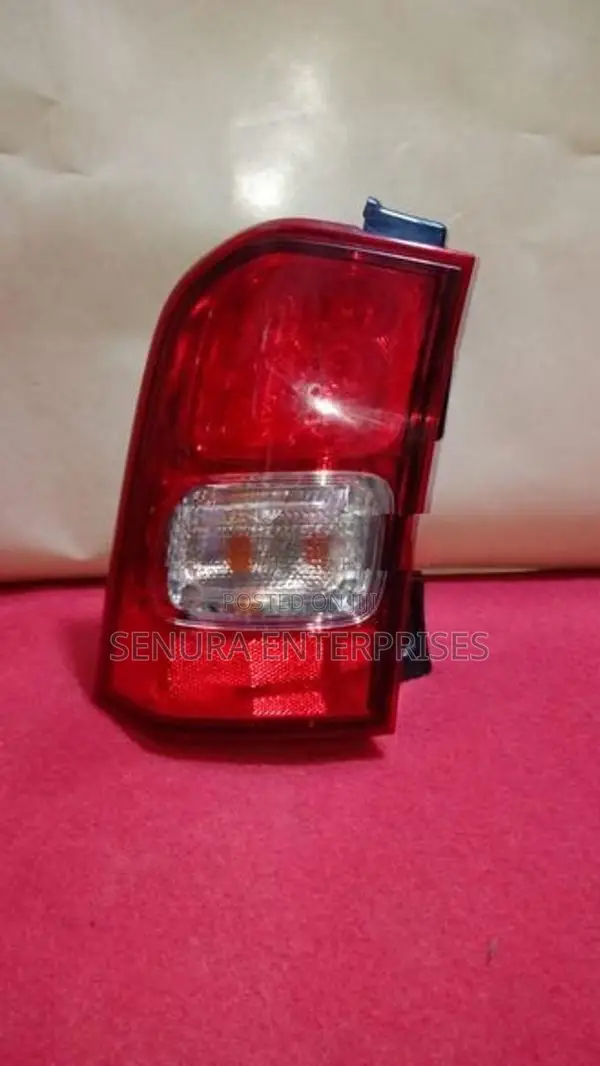 Suzuki Ignis Ff 21S Tail Light Lh