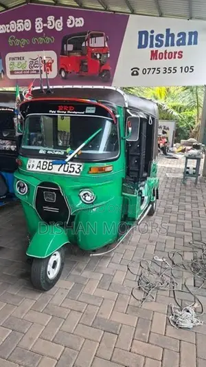 Bajaj RE 4 Stroke 2015