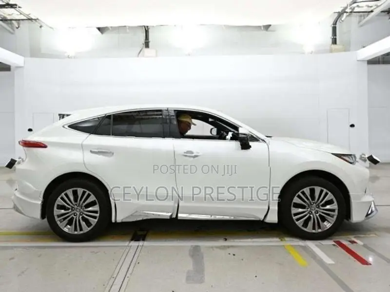 Toyota Harrier 2024