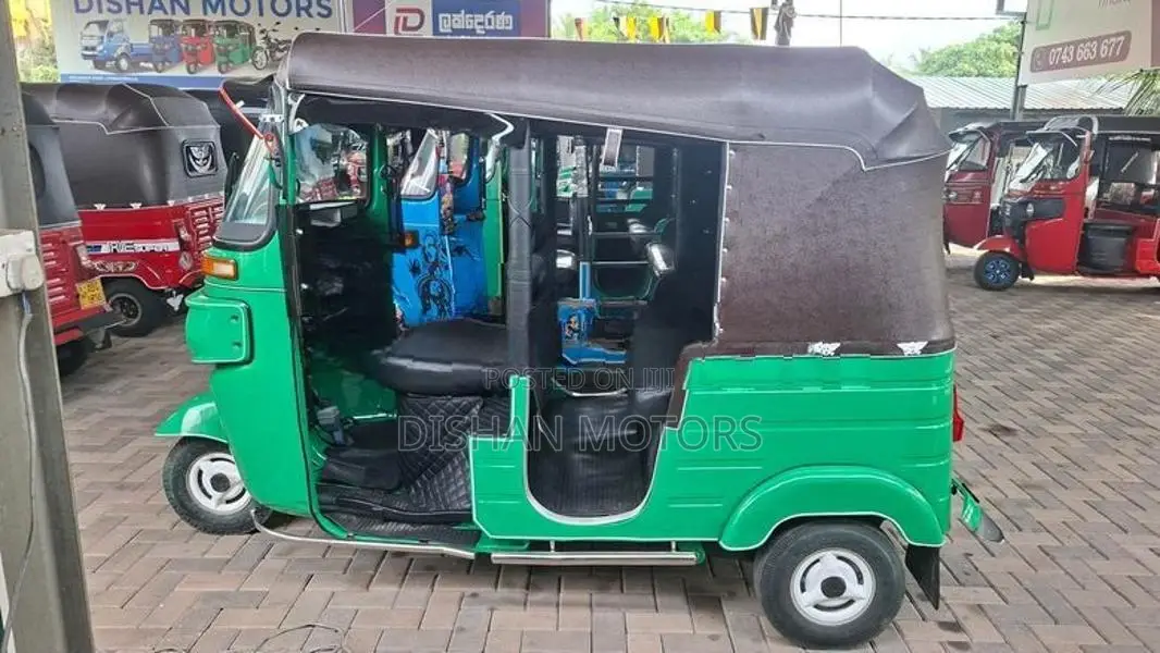 Bajaj RE 4 Stroke 2015