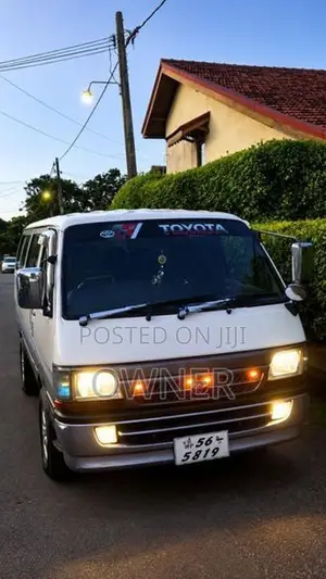 Toyota Dolphin LH113 1990