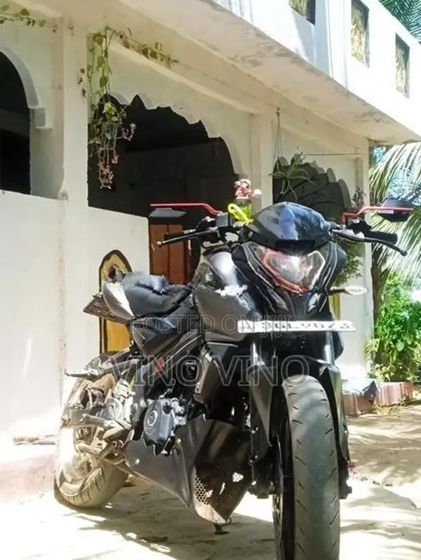 Bajaj Pulsar NS200 2017