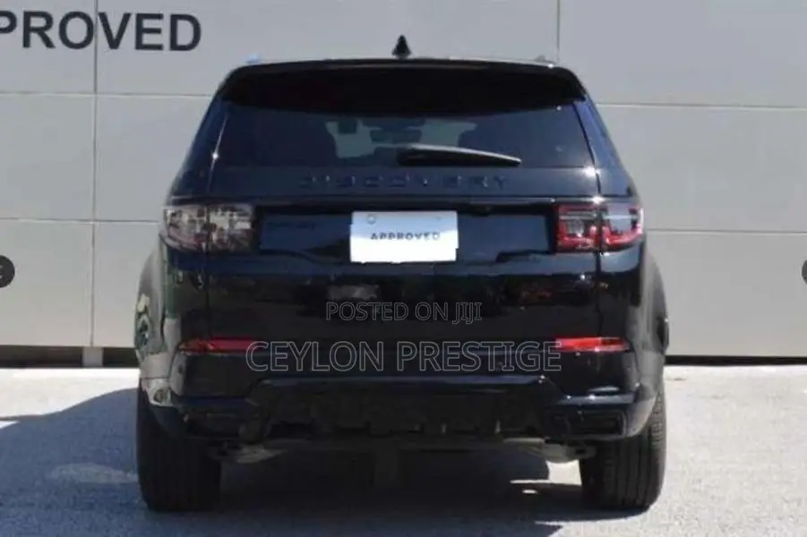 Land Rover Discovery Sport 2024