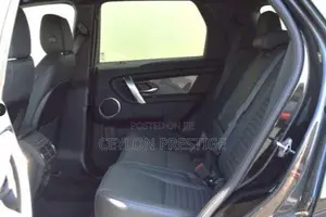 Land Rover Discovery Sport 2024