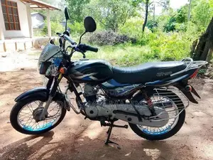 Bajaj CT100 2018