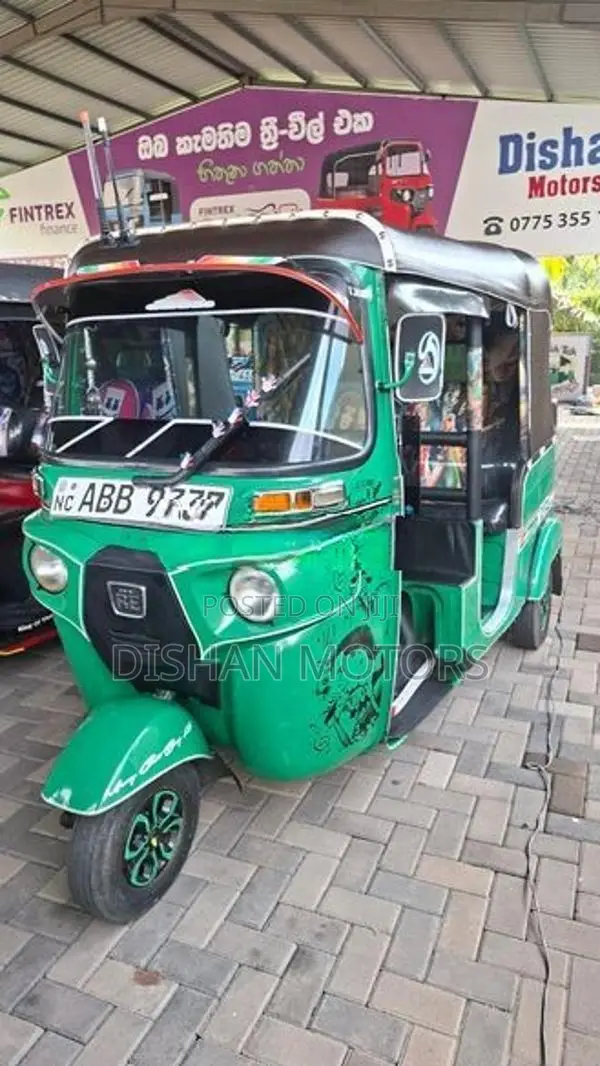 Bajaj RE 4Stroke 2015