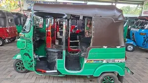 Bajaj RE 4Stroke 2015
