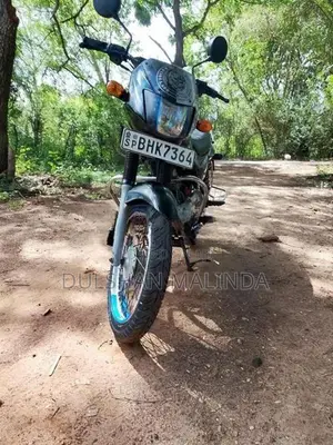 Bajaj CT100 2018