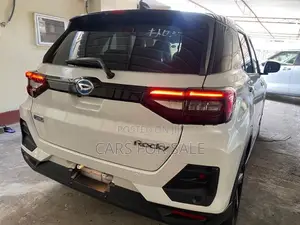 Daihatsu Rocky Hybrid 2025