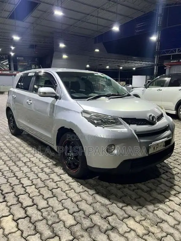 Toyota IST 2007