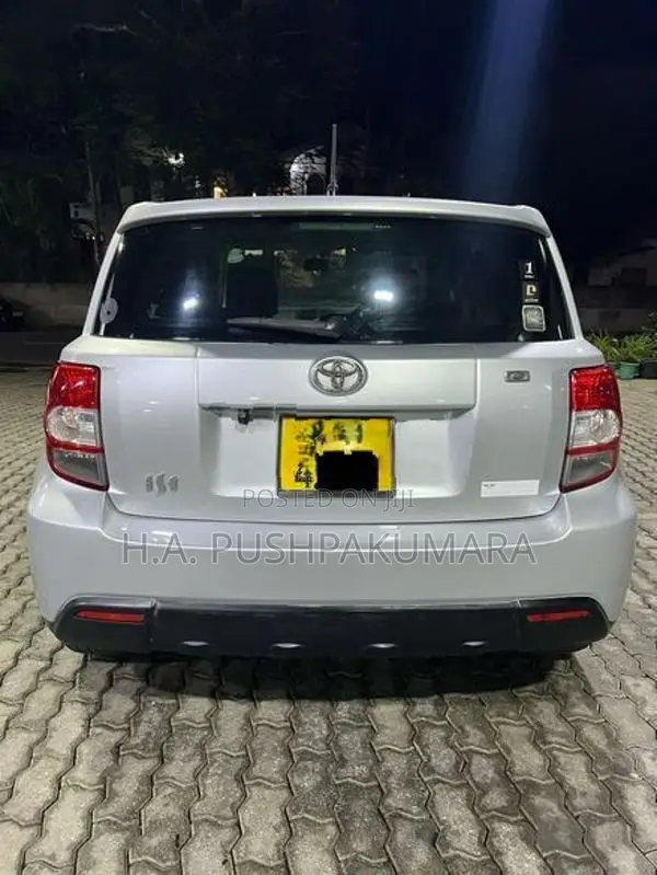 Toyota IST 2007