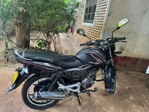 Bajaj Discover 125 M 2015