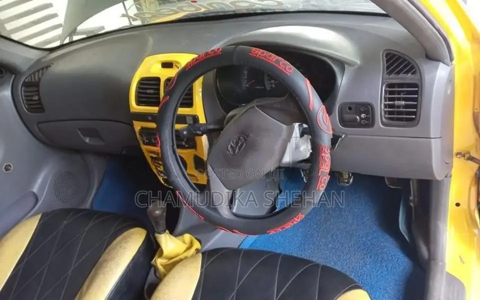 Hyundai Accent 2001