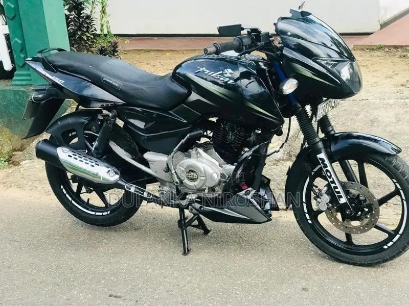 Bajaj Pulsar 150 black 2016