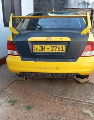 Hyundai Accent 2001