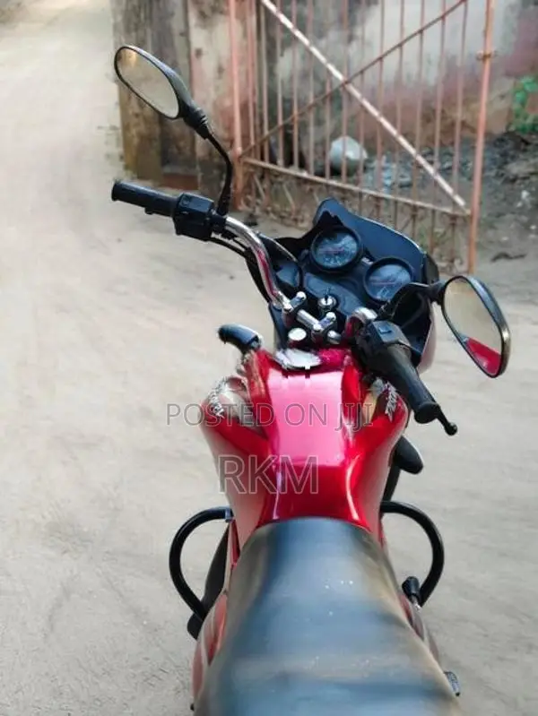 Bajaj Discover 110 Red Edition 2012