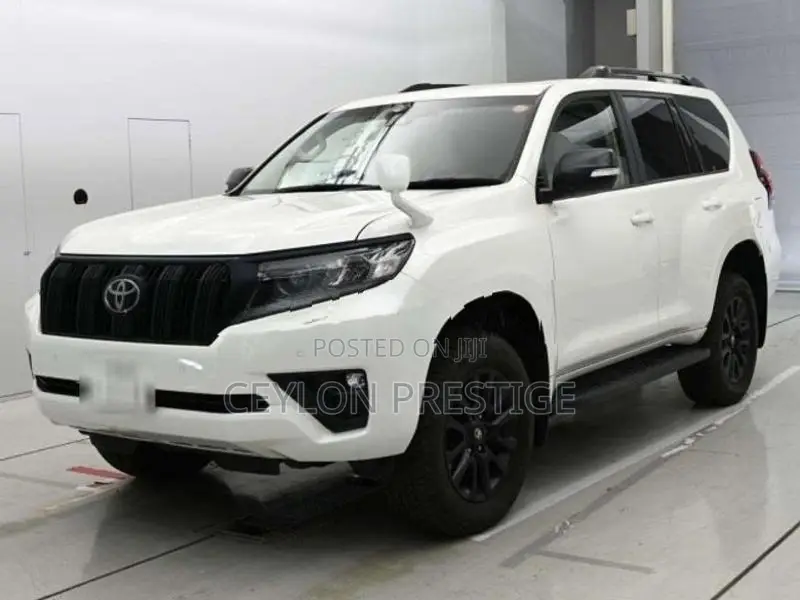 Toyota Land Cruiser Prado 2023
