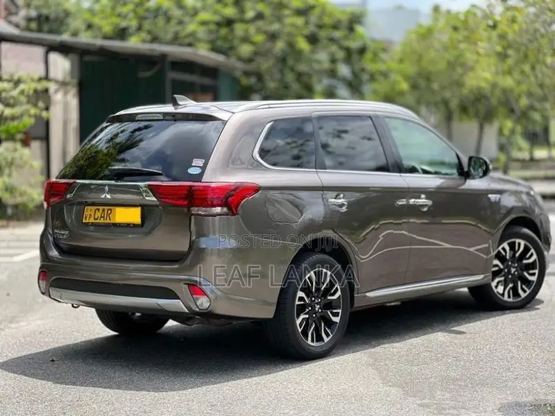 Mitsubishi Outlander 2015