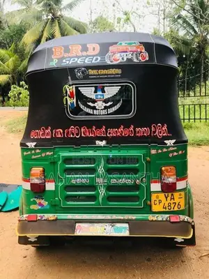 Bajaj RE YA 4876 2010