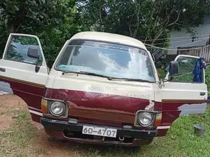 Toyota LH30 1982
